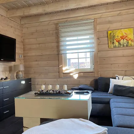 Charmantes Holzhaus Seeadler In Dranske, Ruegen Prázdninový dům