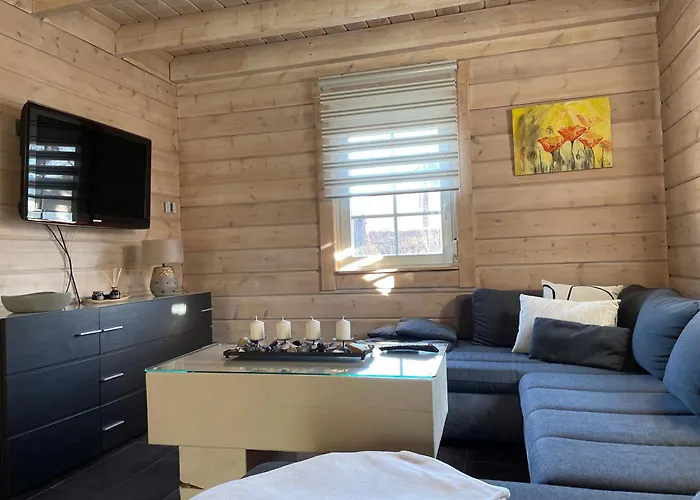 Charmantes Holzhaus Seeadler In Dranske, Ruegen Holiday home